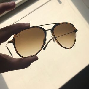 Ray-Ban sunglasses **no scratches